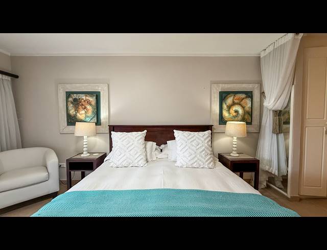 3 BEDROOM FLAT FOR SALE IN COMPENSATION BEACH
